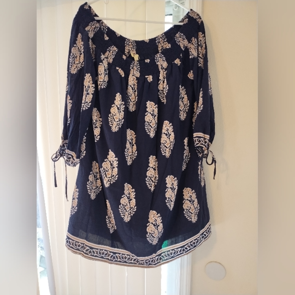 Kori American Boho Top Size XL Flowy 3/4 Keyhole Sleeve Chic